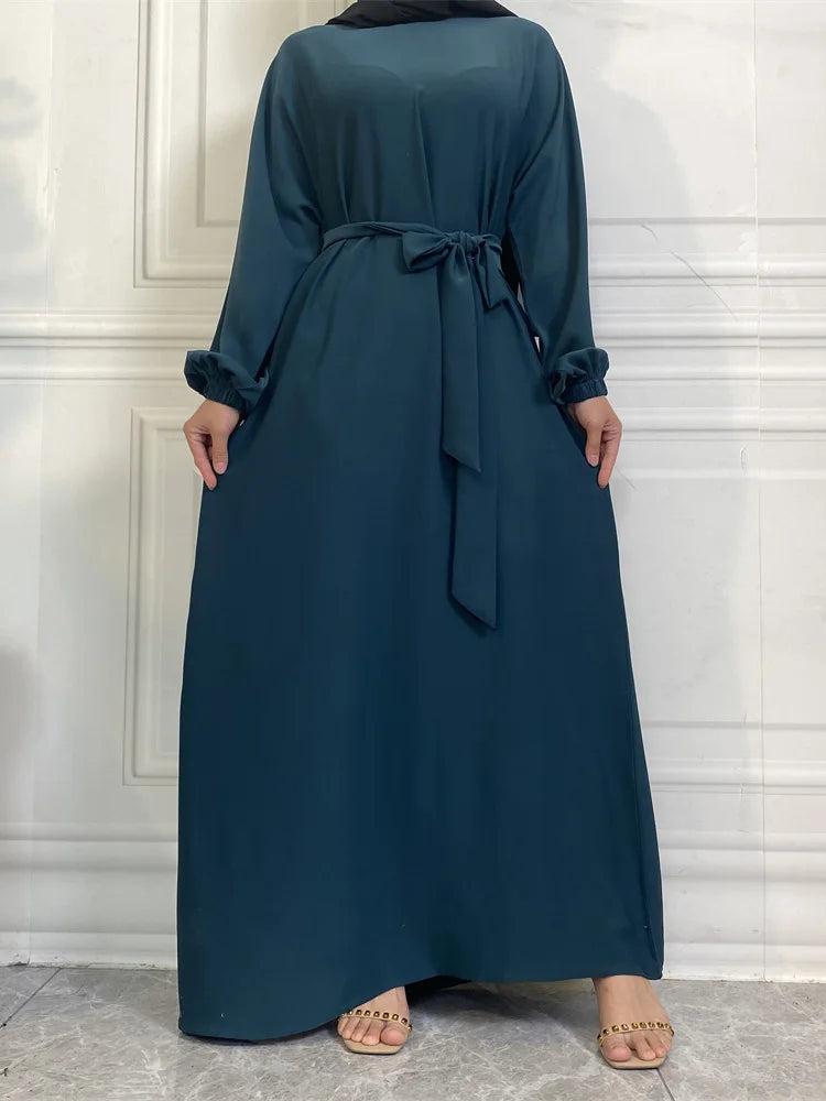 Robe Marocaine Style Simple – présentation du modèle, vue 4