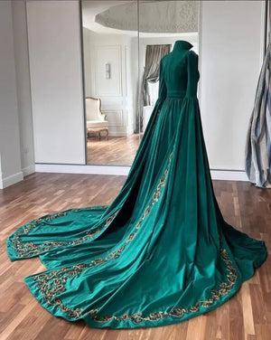 Robe Orientale Velours Vert Brodée – détail et finitions – Maison Layina